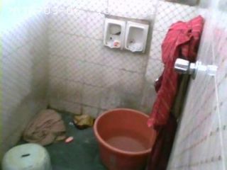 bhabhi دس الهندي أخذ MMS حمام تسربت