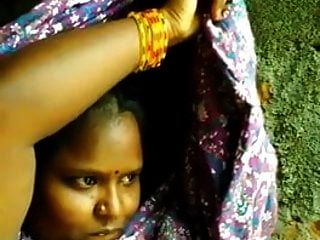 جنوب فتاة التاميل الهندية يظهر المعتوه صورة شخصية للفرنك بلجيكي
